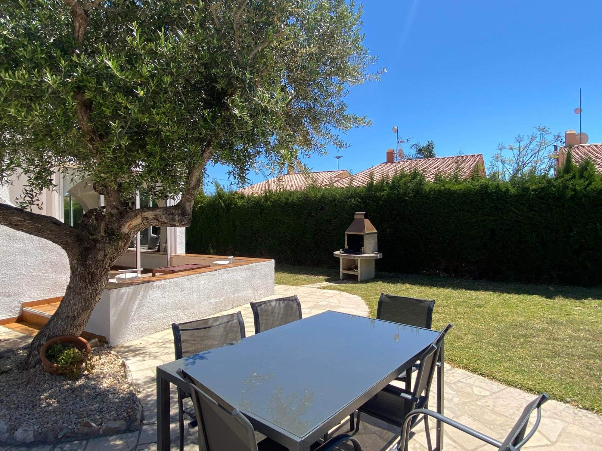 Villa Caramonte, En Costa Dorada Les Tres Cales Exteriör bild